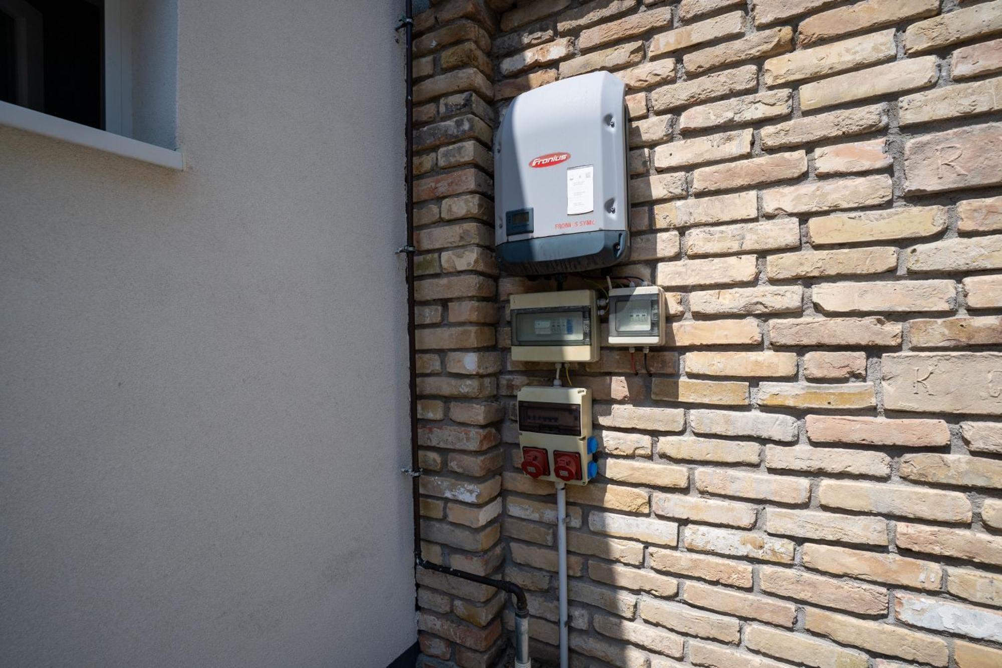 Jokai Apartman Dunafoldvar Екстер'єр фото